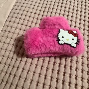 NWT Hello Kitty Pink Fuzzy Hair clip